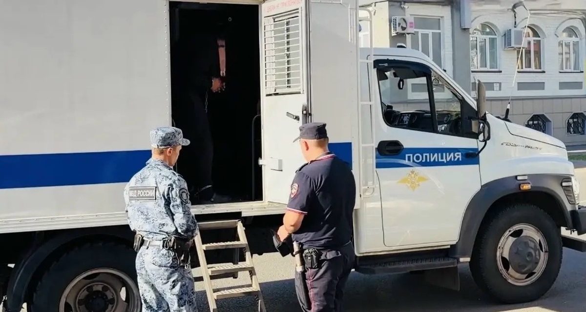 В Кургане задержали ранее судимого мужчину по подозрению в нападении с ножом у ночного заведения